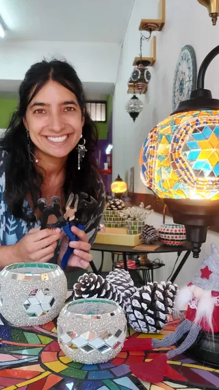 El taller y los productos de mosaico de Munaiki